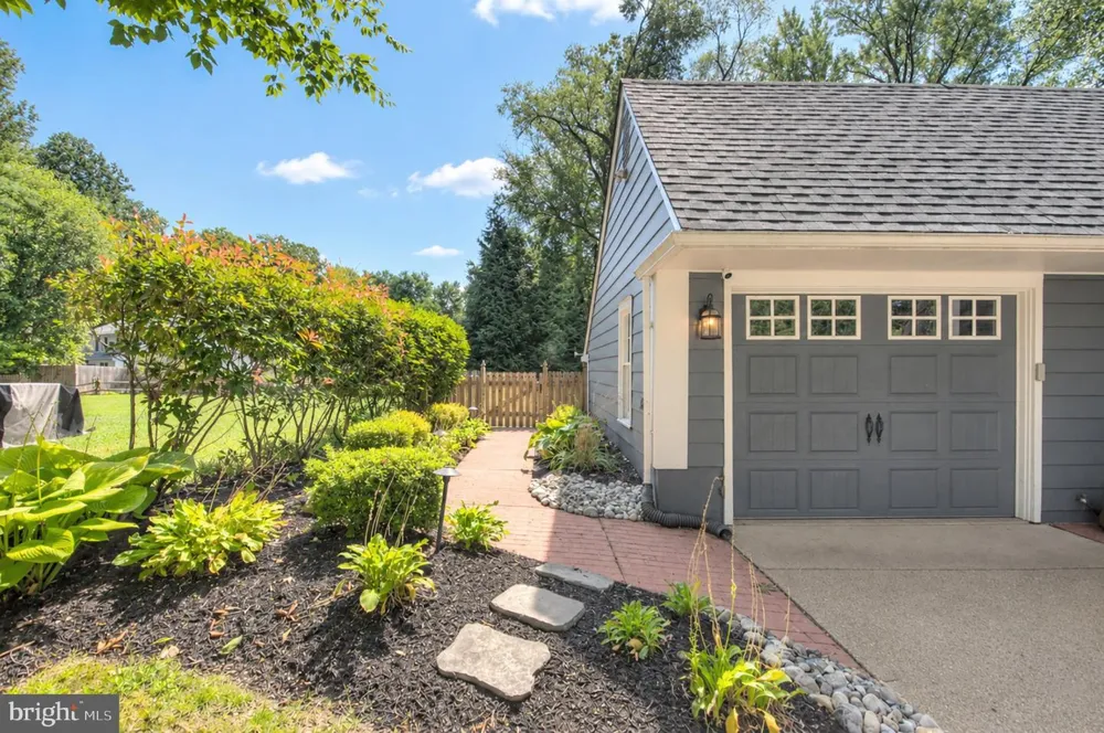 165 WESTOVER DRIVE Delran, NJ 08075