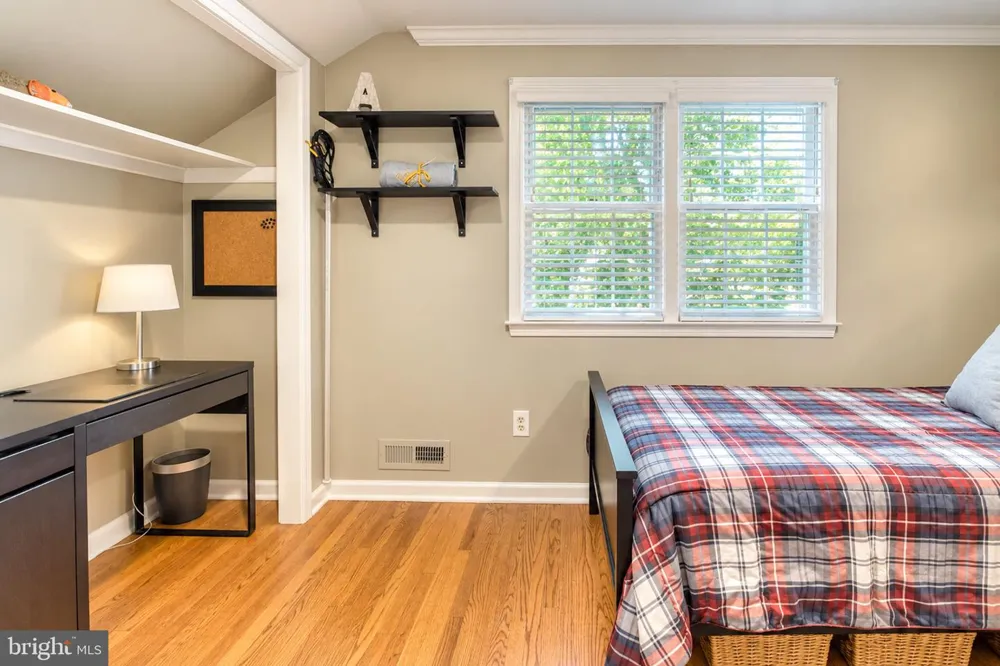 165 WESTOVER DRIVE Delran, NJ 08075