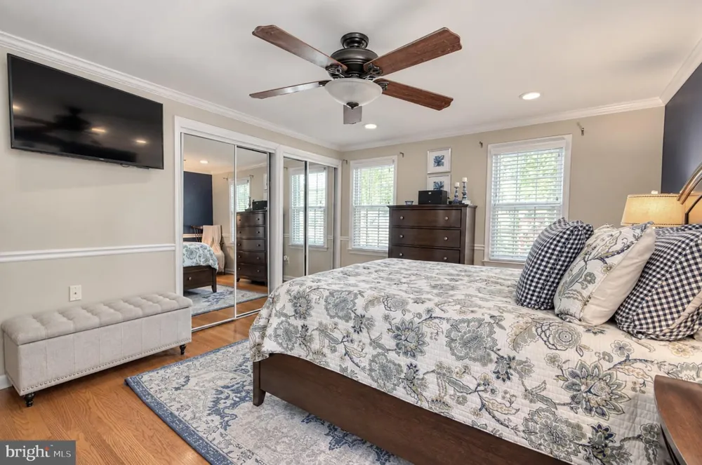 165 WESTOVER DRIVE Delran, NJ 08075
