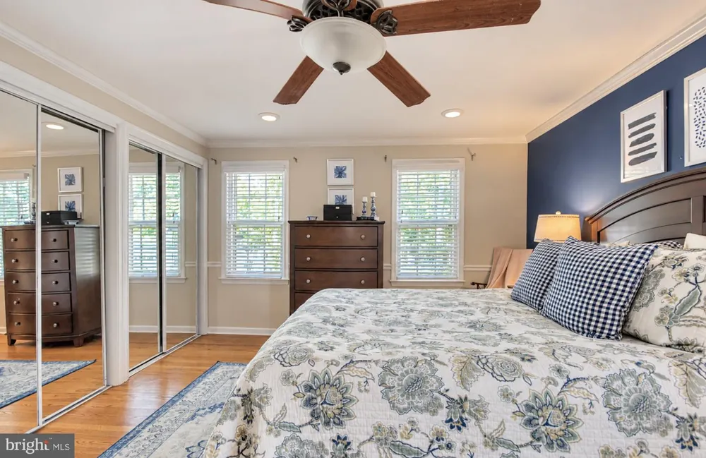 165 WESTOVER DRIVE Delran, NJ 08075