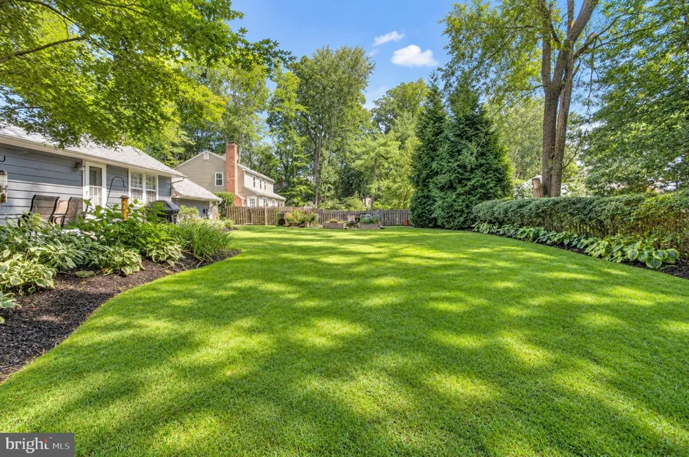 165 WESTOVER DRIVE Delran, NJ 08075