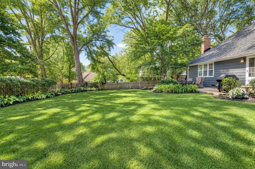 165 WESTOVER DRIVE Delran, NJ 08075