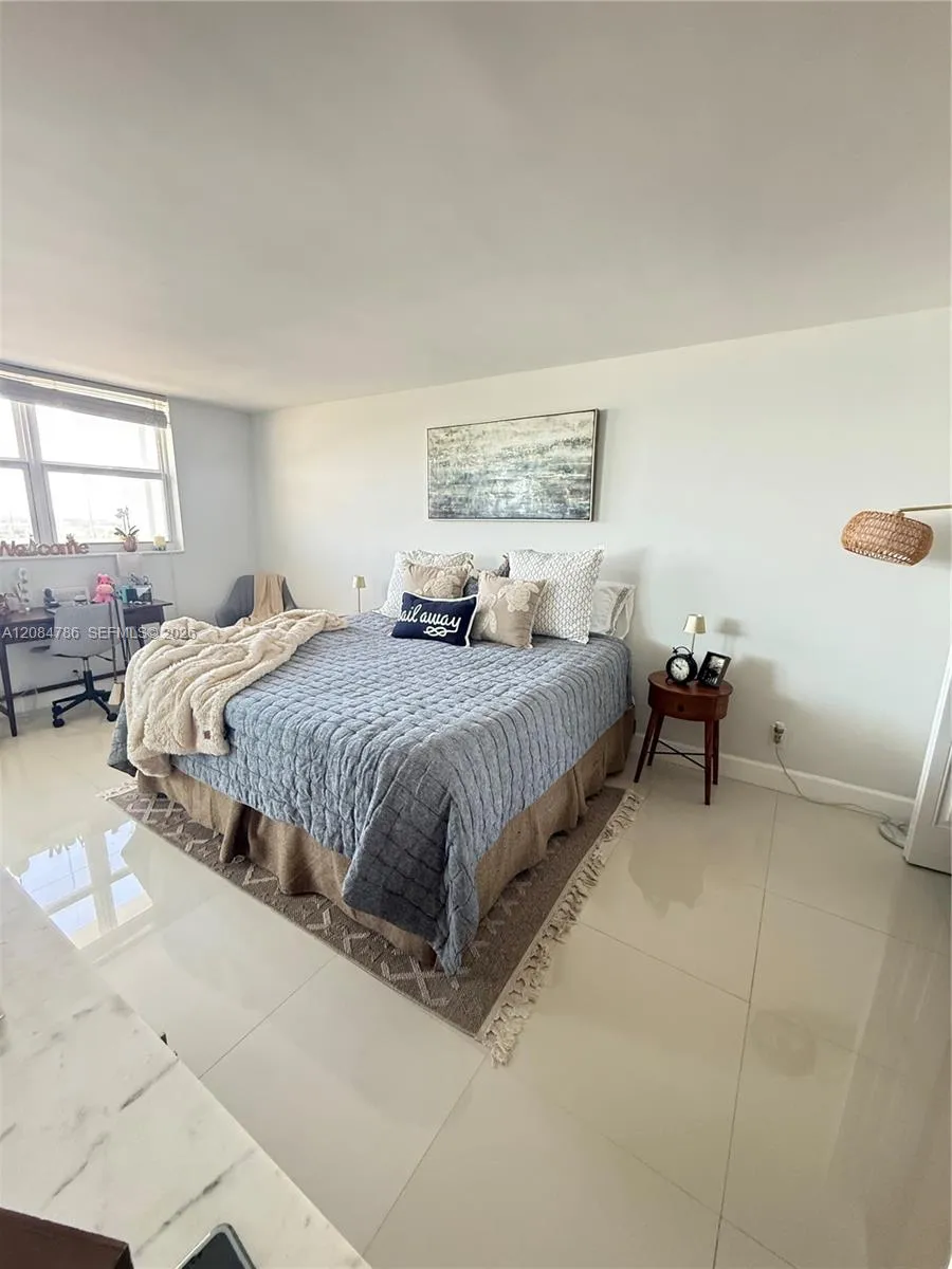 1505 Riverside Dr #1507 Pompano Beach, FL 33062