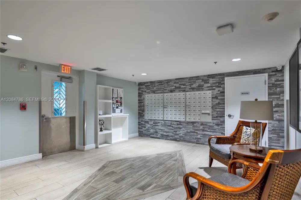 1505 Riverside Dr #1507 Pompano Beach, FL 33062