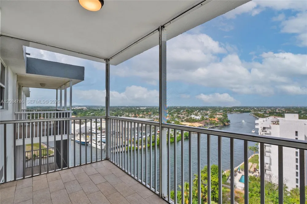 1505 Riverside Dr #1507 Pompano Beach, FL 33062
