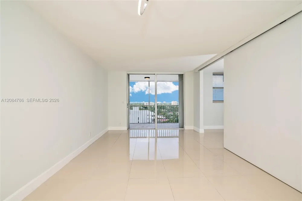 1505 Riverside Dr #1507 Pompano Beach, FL 33062