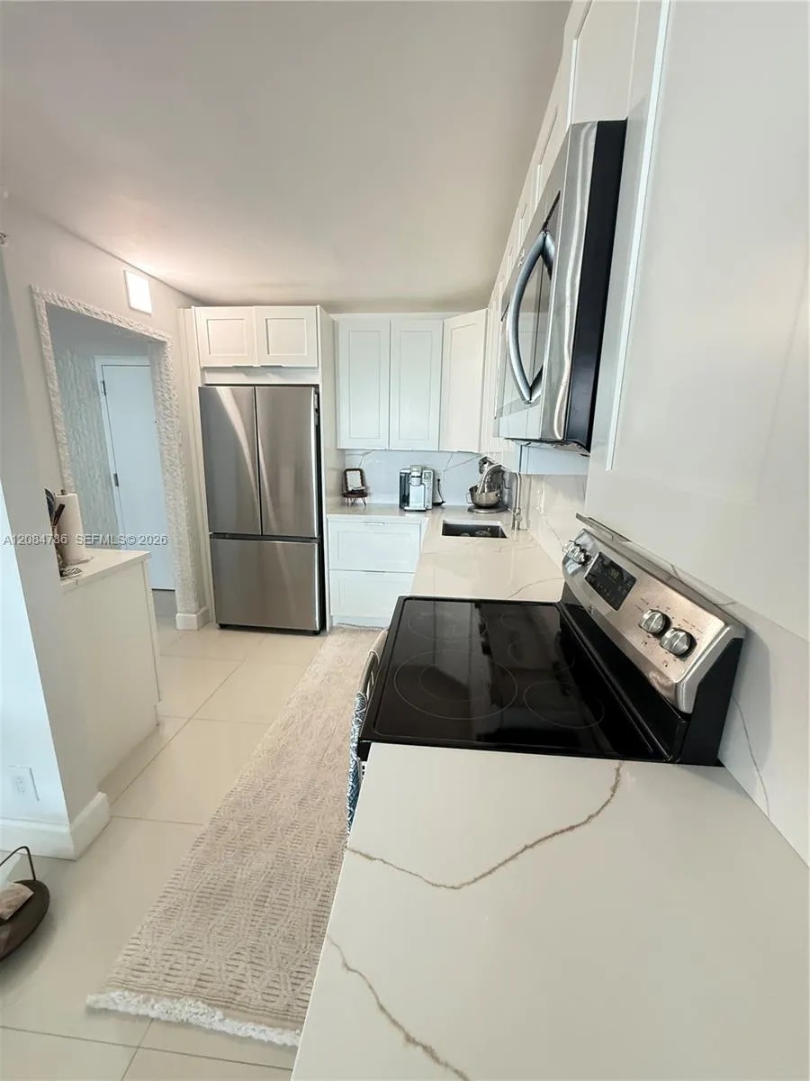 1505 Riverside Dr #1507 Pompano Beach, FL 33062