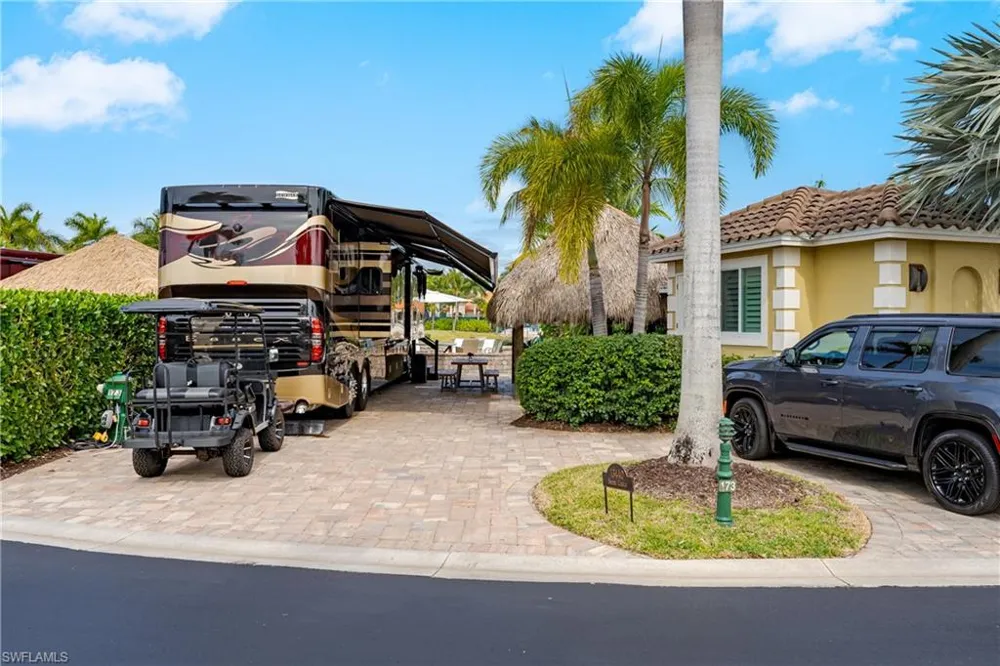 13440 Snook Circle Naples, FL 34114