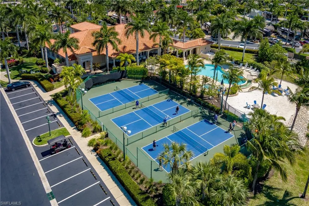 13440 Snook Circle Naples, FL 34114