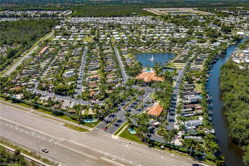 13440 Snook Circle Naples, FL 34114