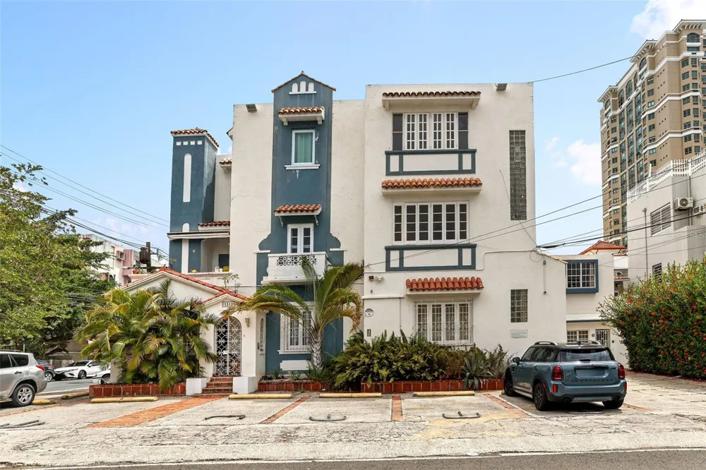 1512 LAS MARIAS #3 Santurce, PR 00911