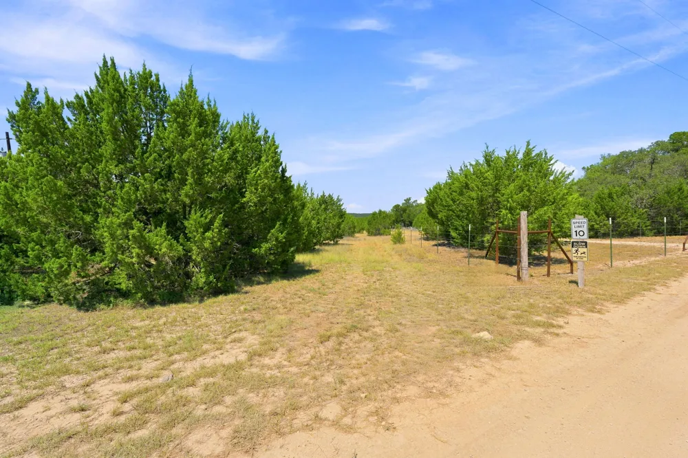 22 Lipan Run Fischer, TX 78623