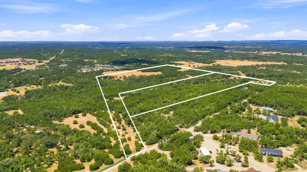 22 Lipan Run Fischer, TX 78623