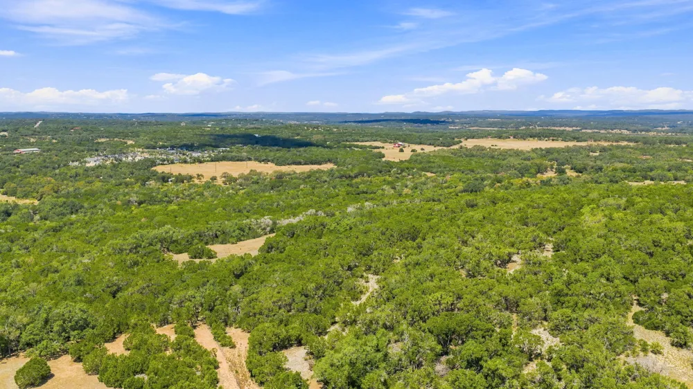 22 Lipan Run Fischer, TX 78623