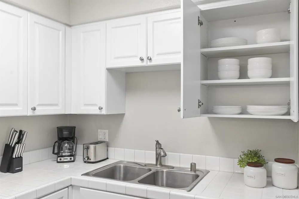 6955 Alvarado Rd. #77 San Diego, CA 92120
