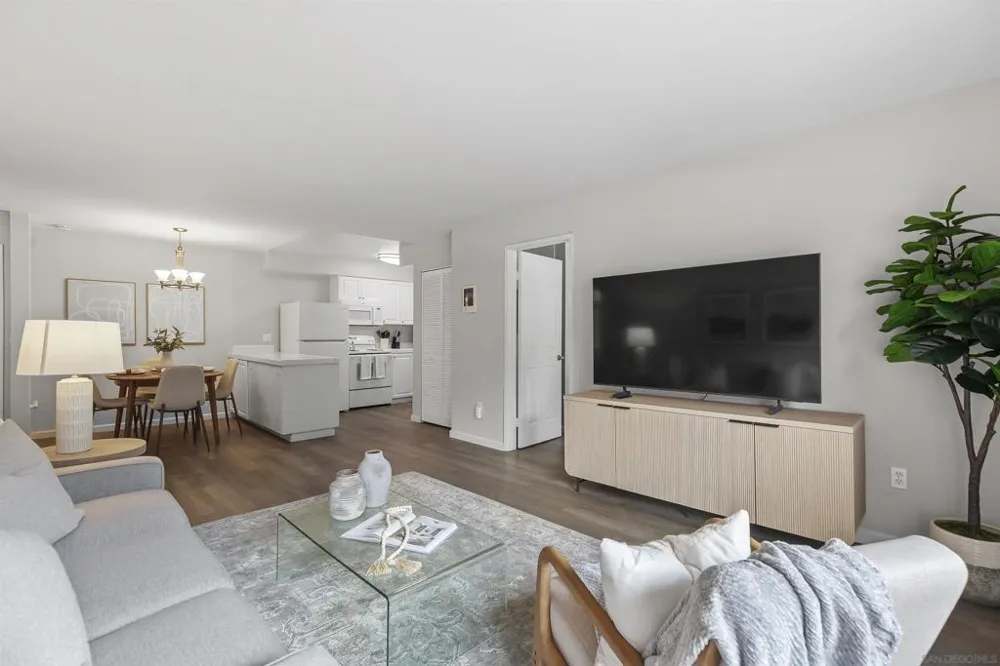 6955 Alvarado Rd. #77 San Diego, CA 92120