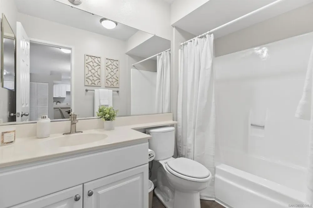 6955 Alvarado Rd. #77 San Diego, CA 92120
