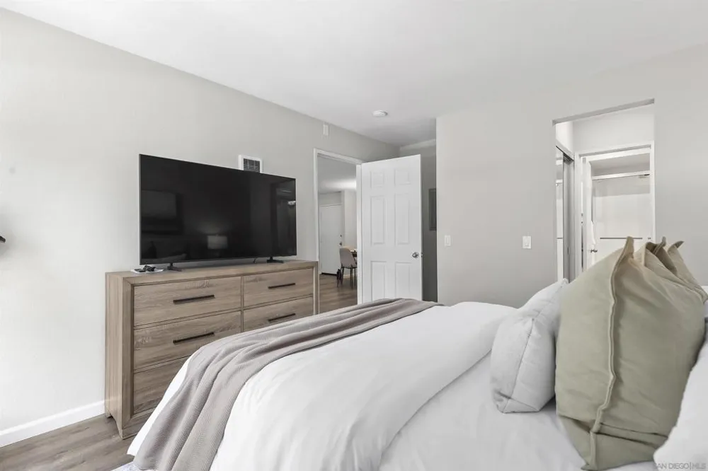 6955 Alvarado Rd. #77 San Diego, CA 92120