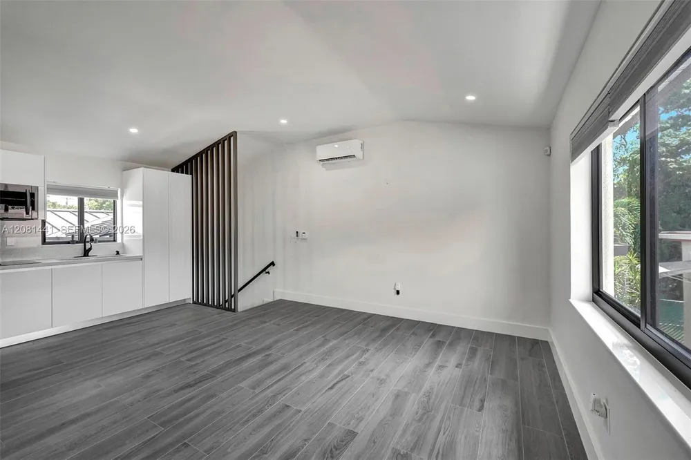 3362 SW 7th St #3362 Miami, FL 33135