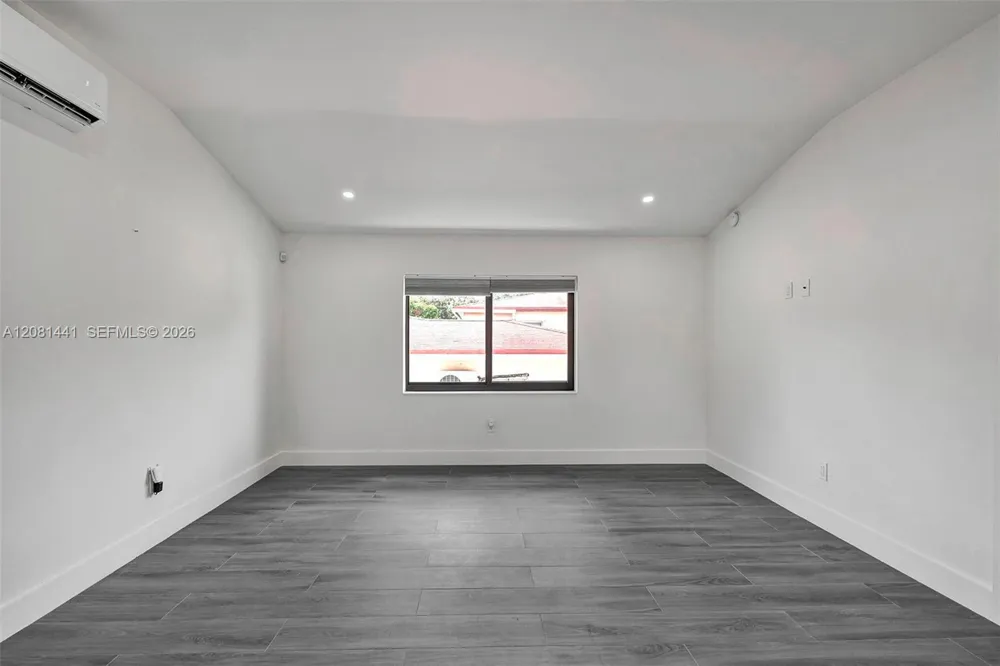 3362 SW 7th St #3362 Miami, FL 33135