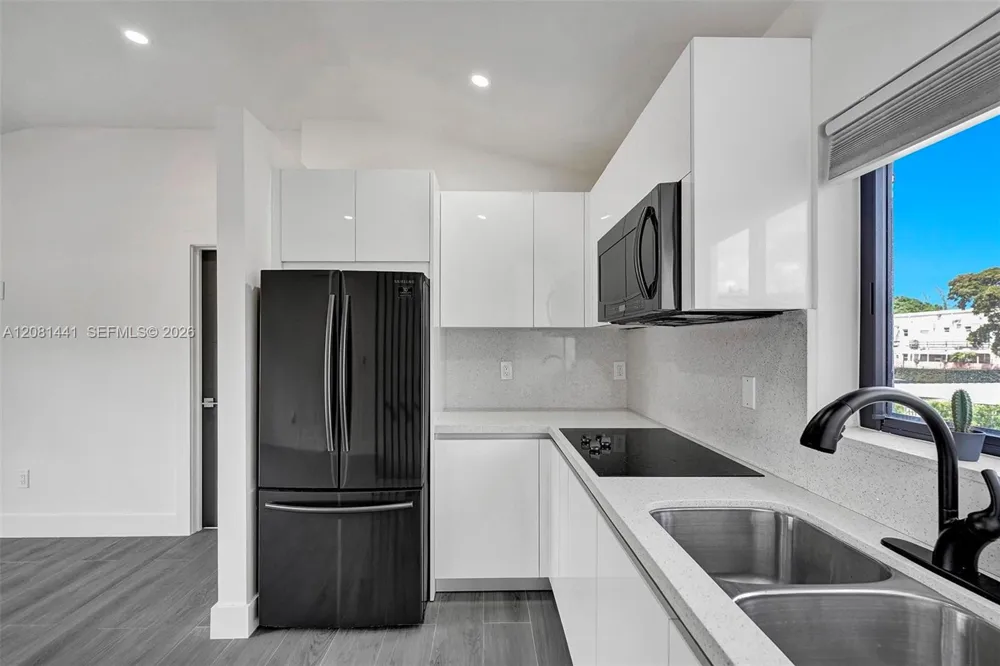 3362 SW 7th St #3362 Miami, FL 33135