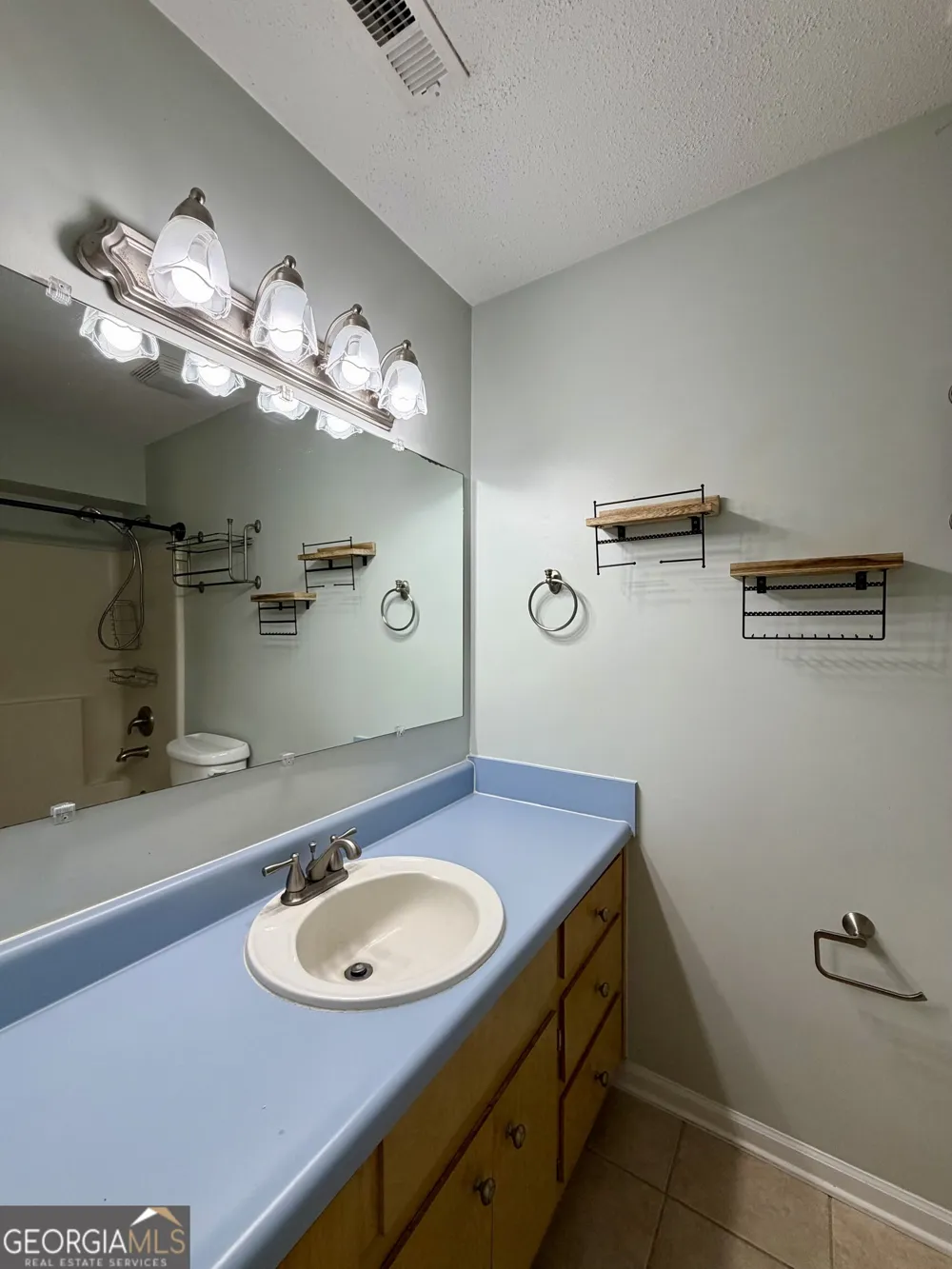 103 Colony Pines DR Kingsland, GA 31548