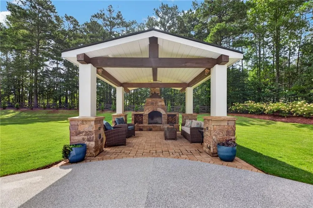 104 Reserve Dr Carrollton, GA 30117