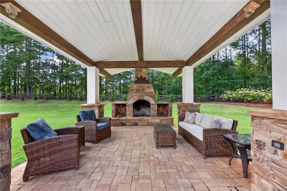 104 Reserve Dr Carrollton, GA 30117