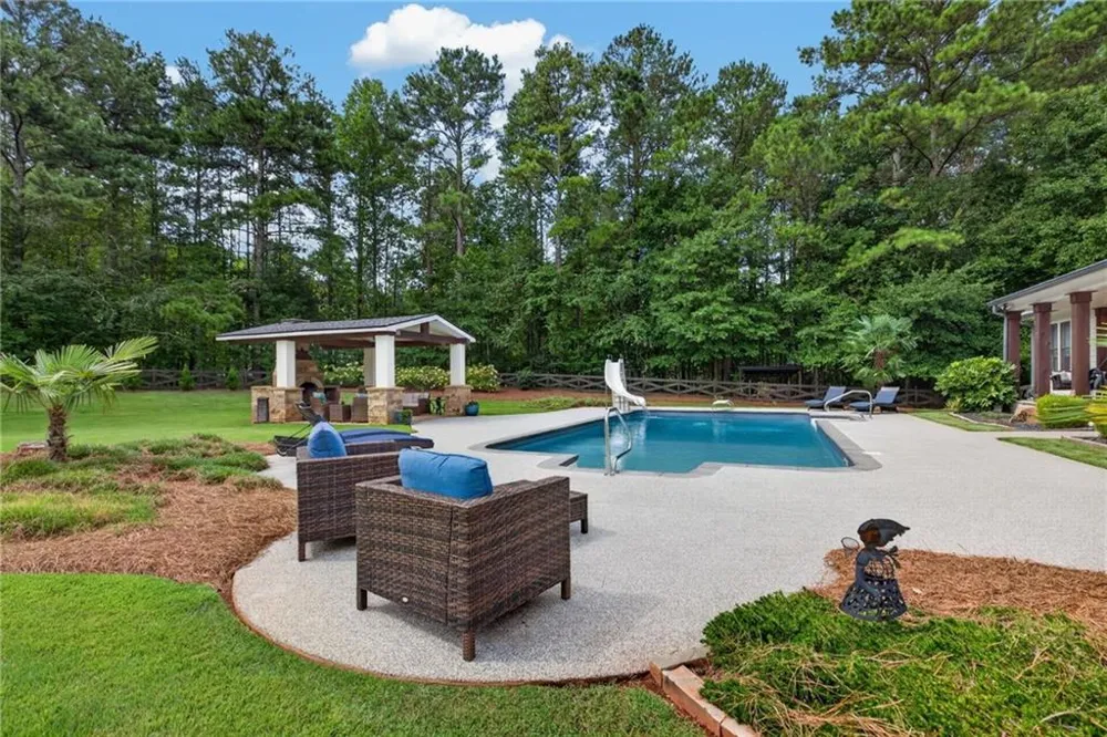 104 Reserve Dr Carrollton, GA 30117