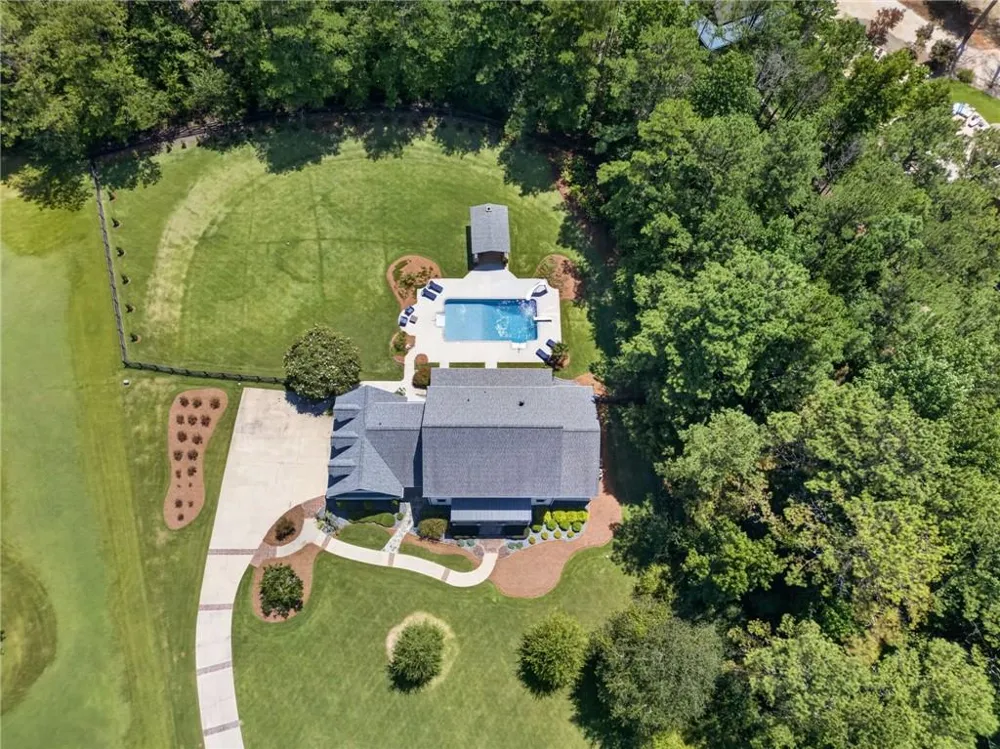 104 Reserve Dr Carrollton, GA 30117