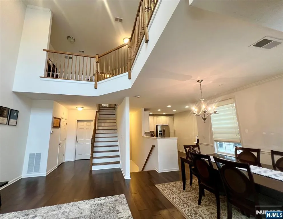 81 Autumn Way 20 Montvale, NJ 07645