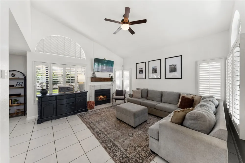 30171 Pechanga Dr. Temecula, CA 92592