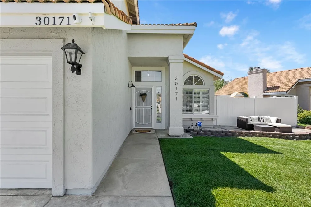30171 Pechanga Dr. Temecula, CA 92592