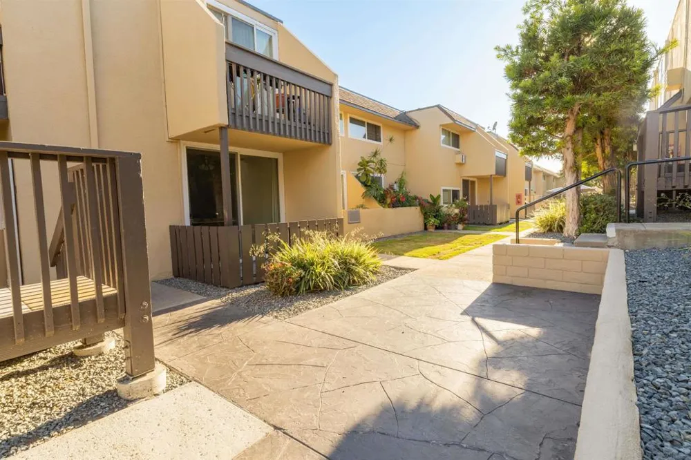 6555 Mount Ada #110 San Diego, CA 92111