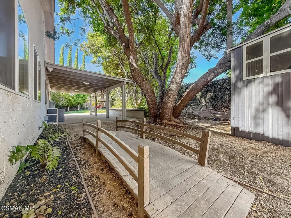 2896 Wanda Avenue Simi Valley, CA 93065