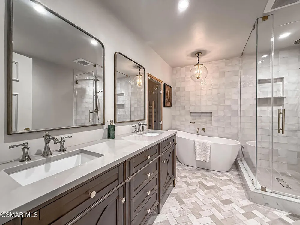 2896 Wanda Avenue Simi Valley, CA 93065