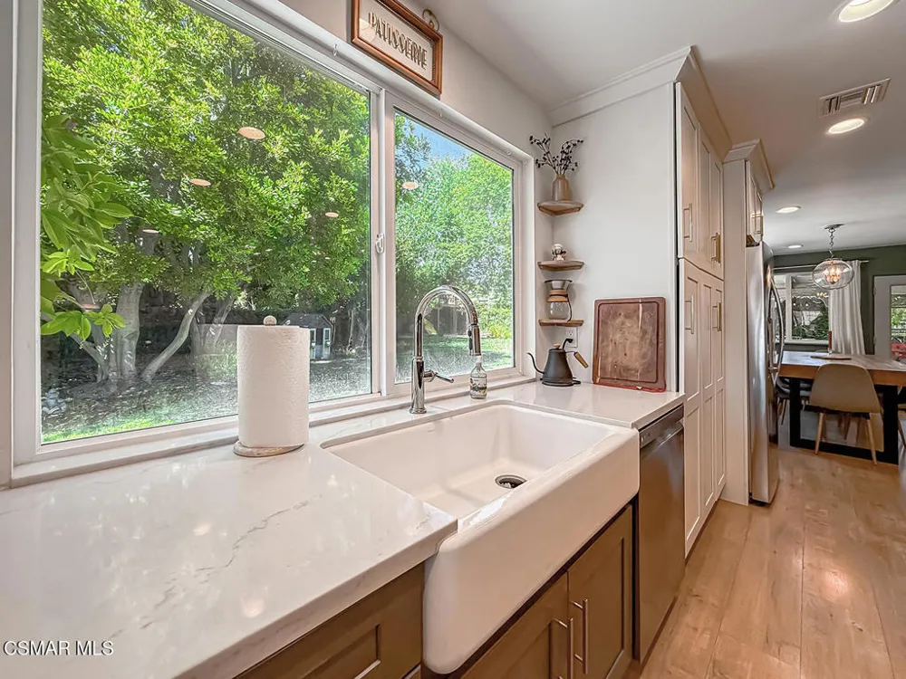 2896 Wanda Avenue Simi Valley, CA 93065