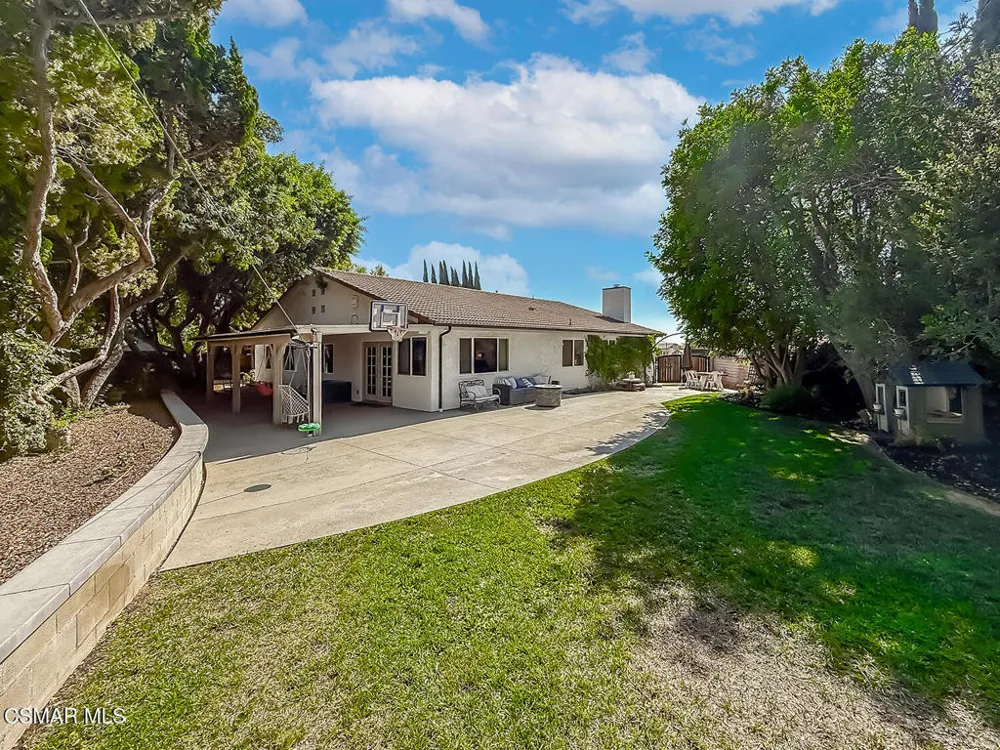2896 Wanda Avenue Simi Valley, CA 93065