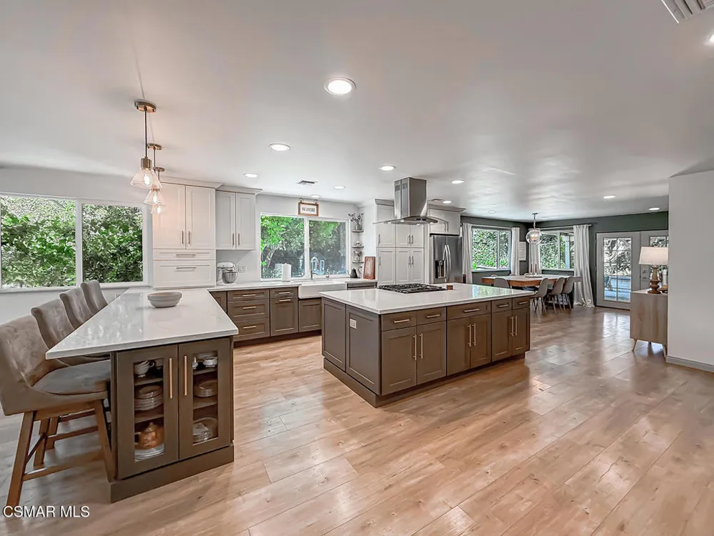 2896 Wanda Avenue Simi Valley, CA 93065