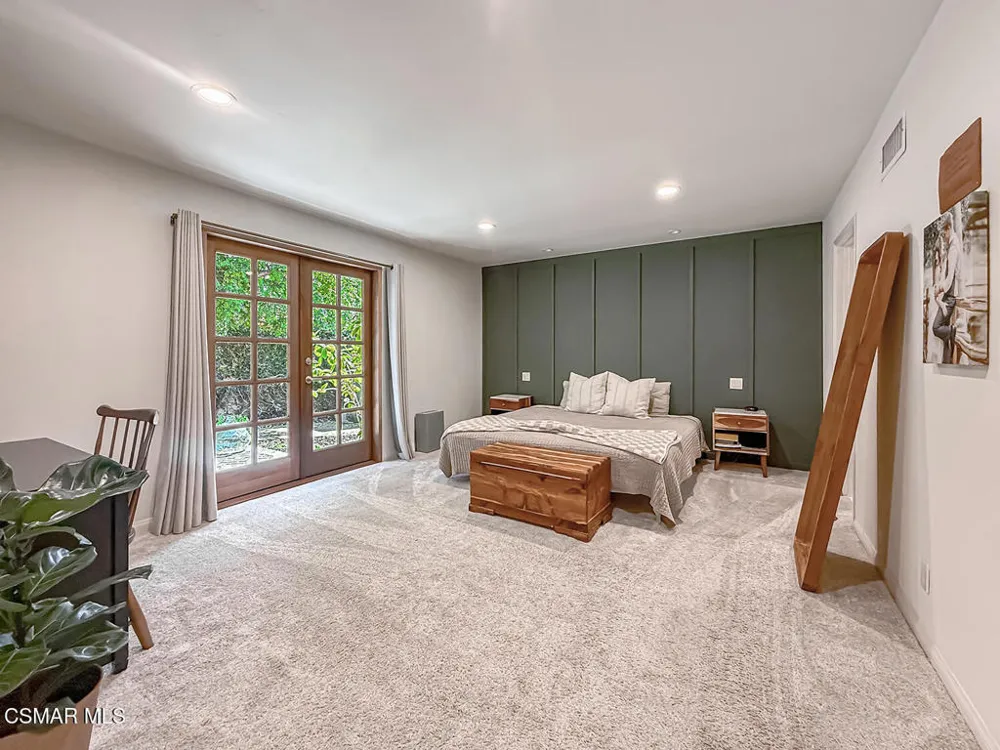 2896 Wanda Avenue Simi Valley, CA 93065