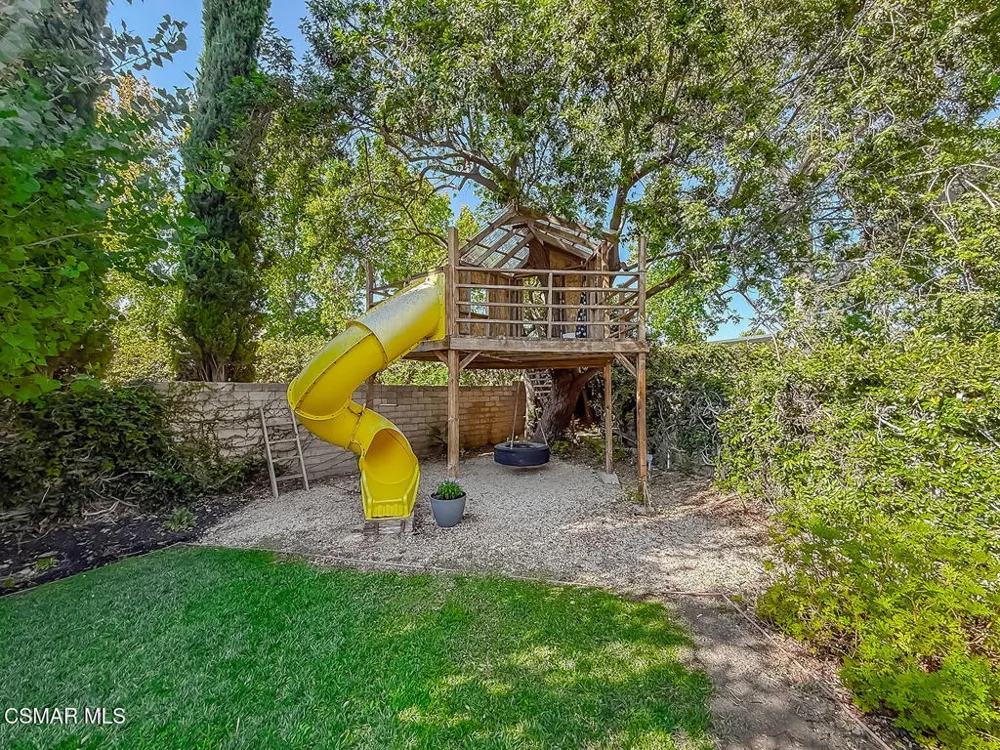 2896 Wanda Avenue Simi Valley, CA 93065