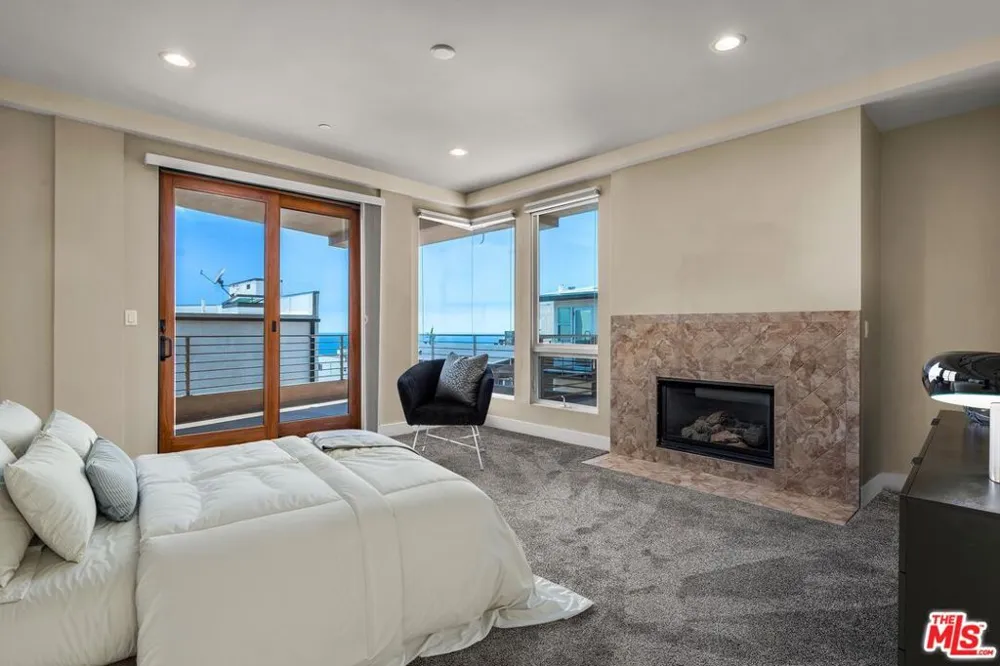 308 Gull Street Manhattan Beach, CA 90266