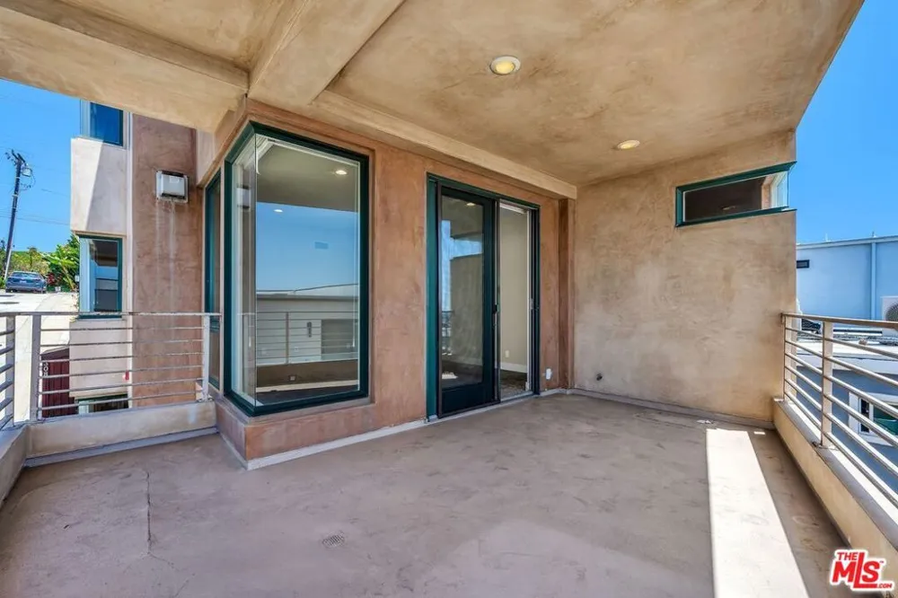 308 Gull Street Manhattan Beach, CA 90266