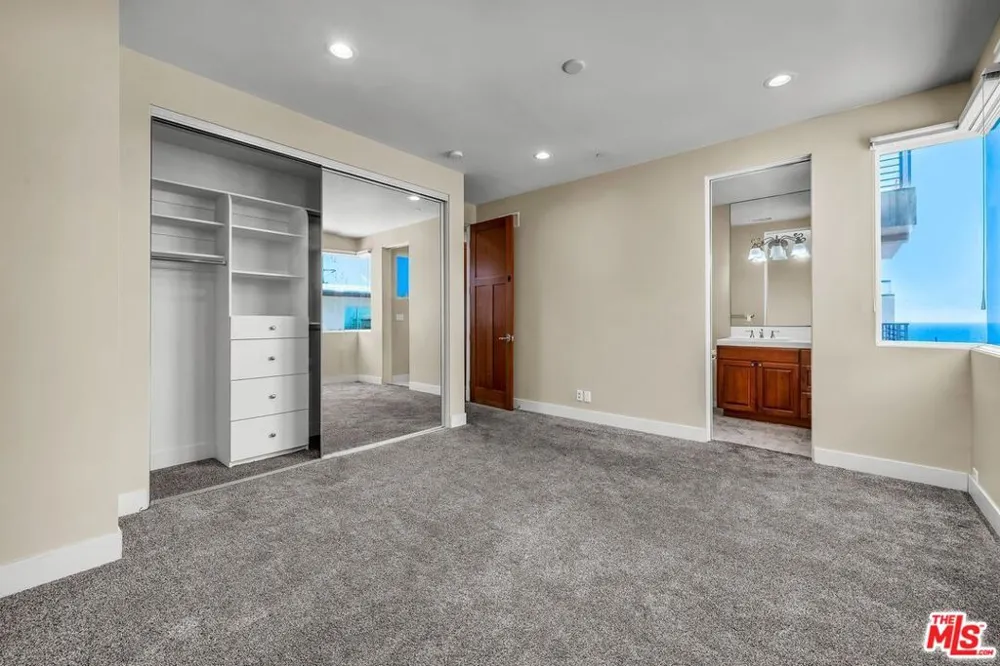 308 Gull Street Manhattan Beach, CA 90266