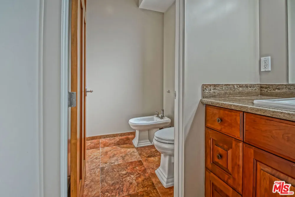 308 Gull Street Manhattan Beach, CA 90266