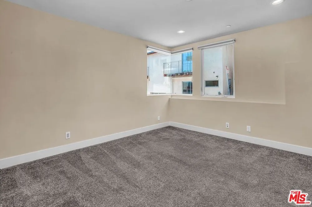 308 Gull Street Manhattan Beach, CA 90266
