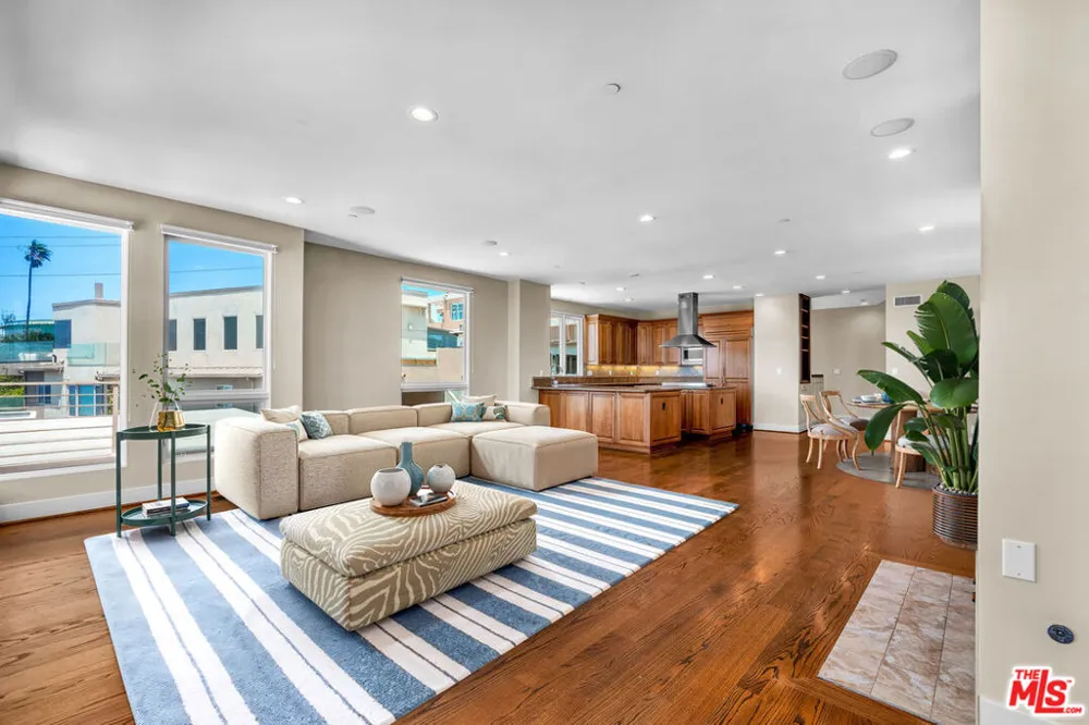 308 Gull Street Manhattan Beach, CA 90266
