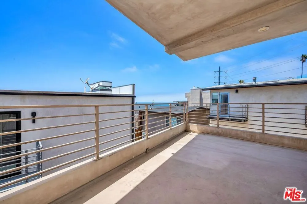 308 Gull Street Manhattan Beach, CA 90266