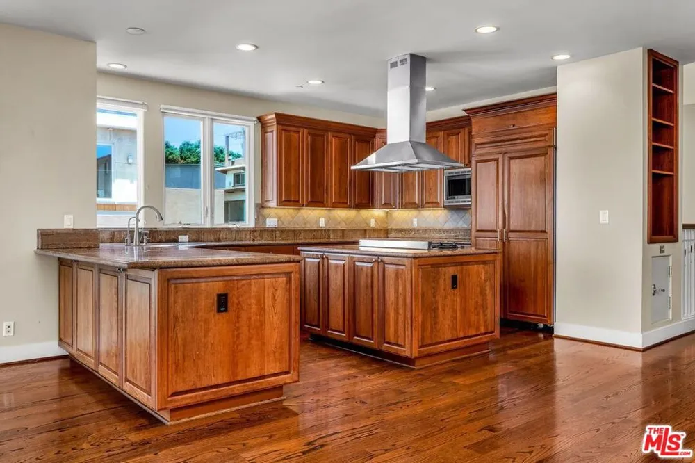 308 Gull Street Manhattan Beach, CA 90266
