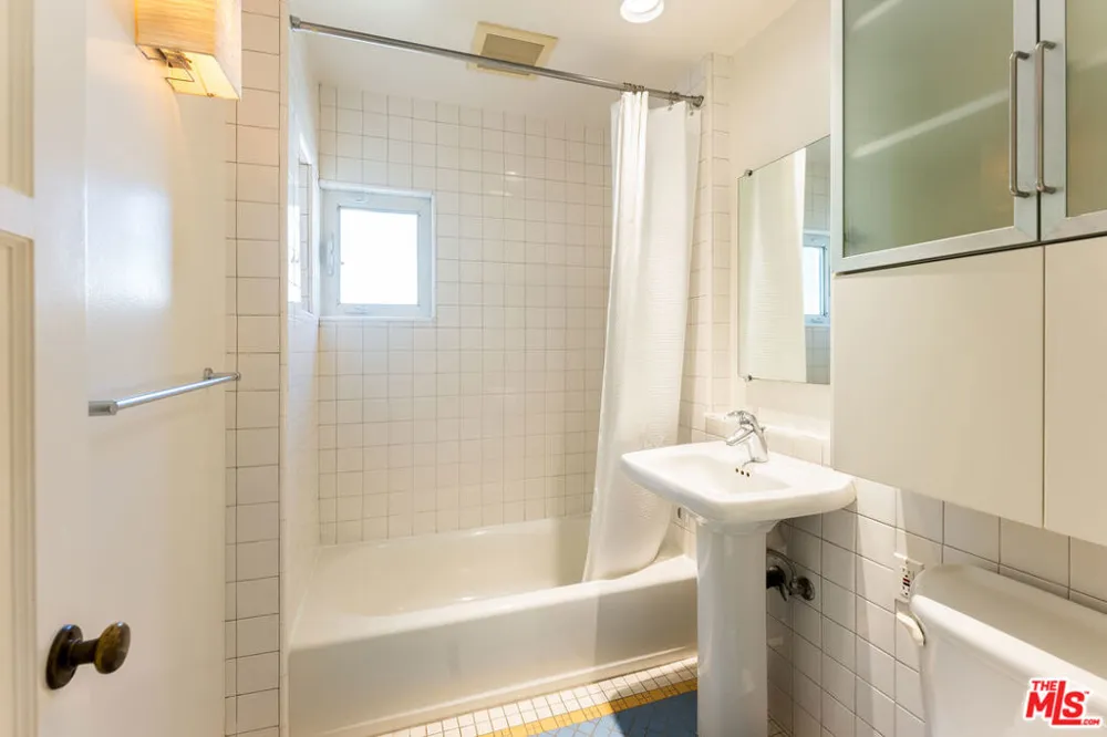 8921 Rangely Avenue West Hollywood, CA 90048